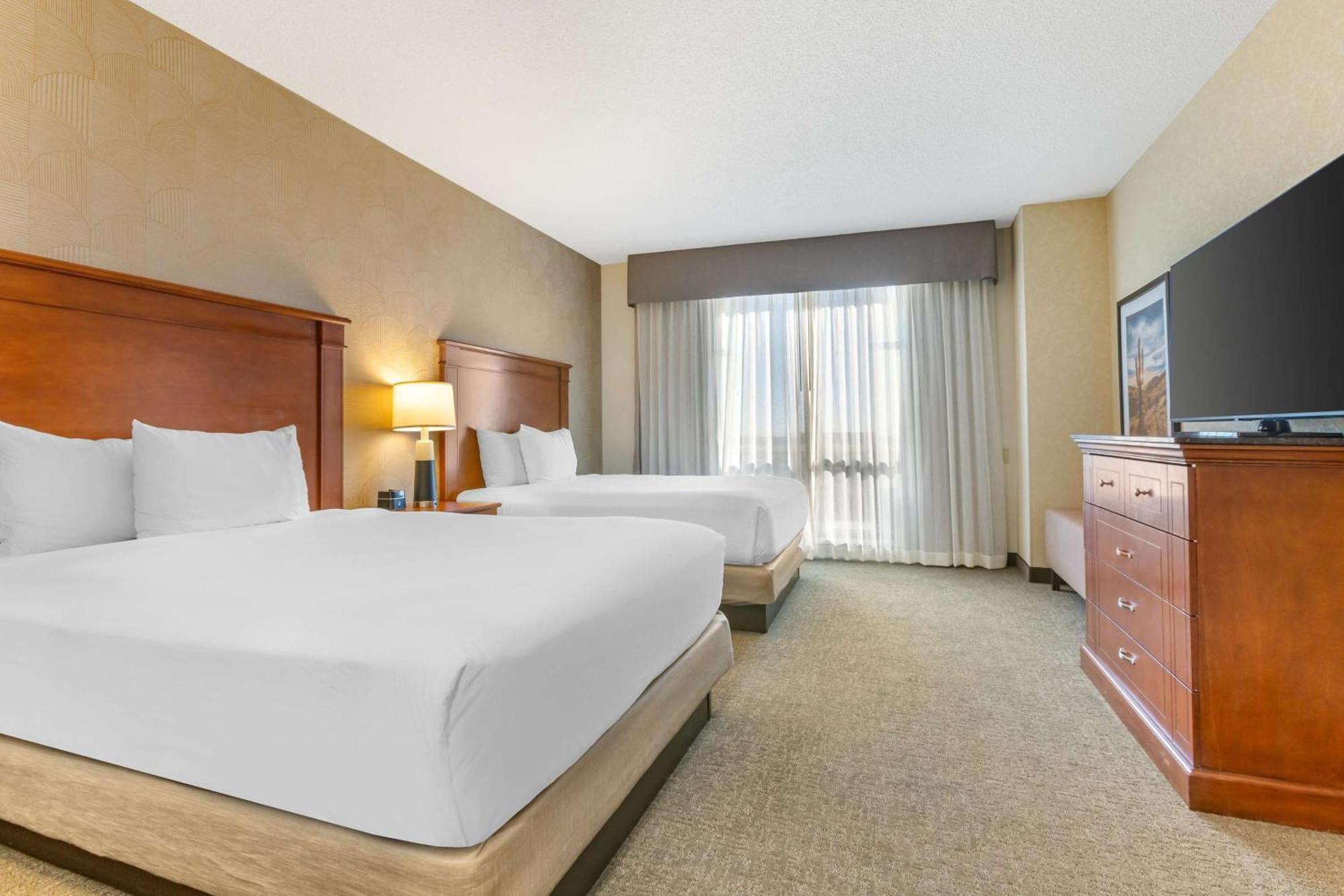 Drury Plaza Hotel Phoenix Tempe Bagian luar foto