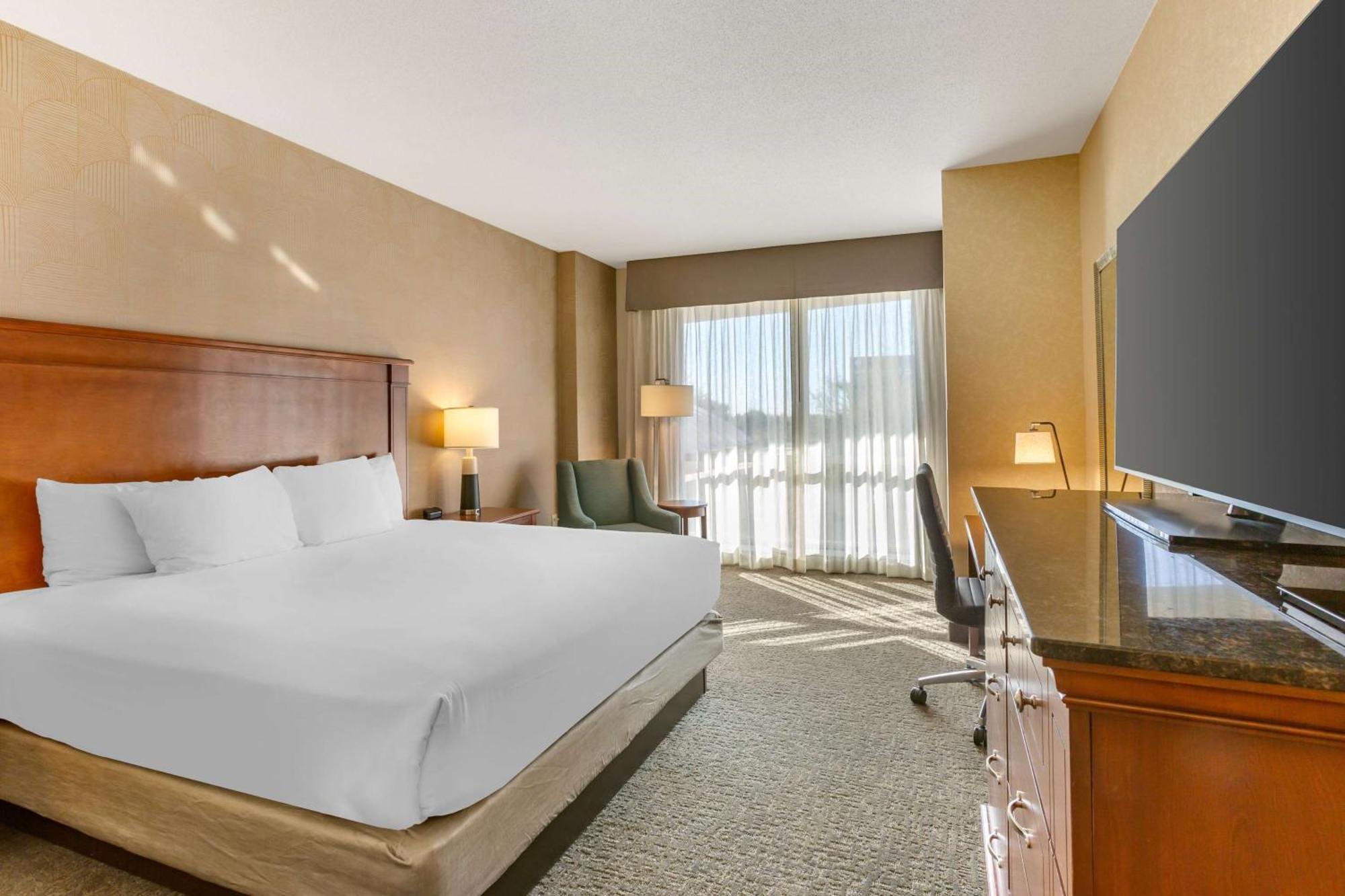 Drury Plaza Hotel Phoenix Tempe Bagian luar foto